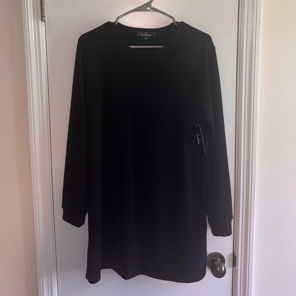 NWT Lulu's Minimalist Long Sleeve Black Dress